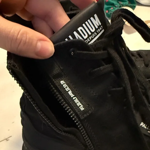 REVOLT BOOT ZIP TX -
Palladium US Black Chunky Platform Boots - Picture 2 of 6